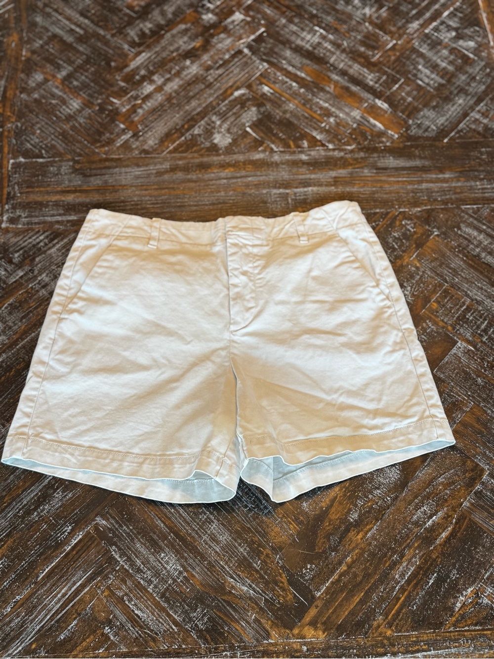 Banana Republic Women's Chino Bermuda Shorts in Cream - Picture 3 of 10